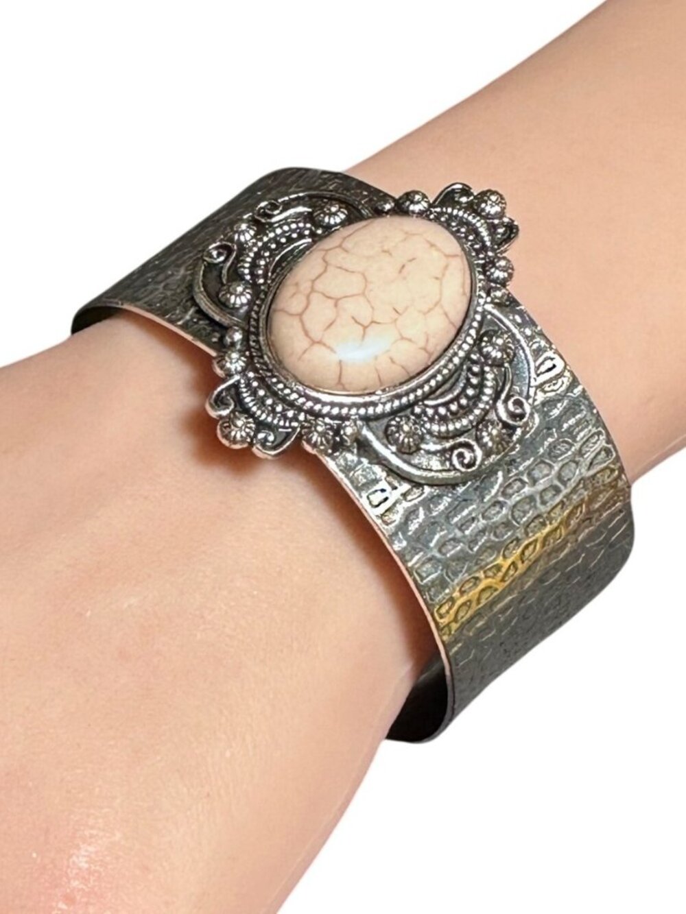 Ornate Cuff Bracelet Silver Tone Cream Stone Center Womens Costume Jewelry NWOT